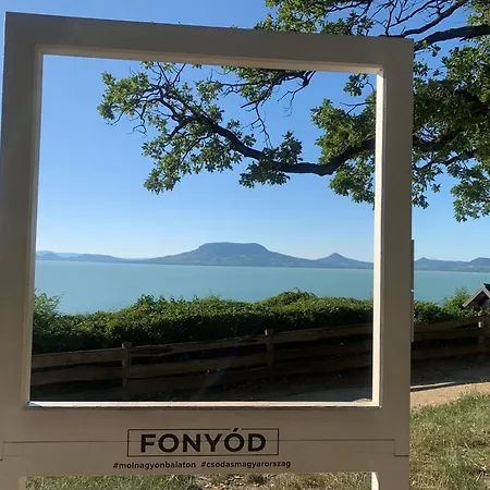 公寓 Cosy With Views