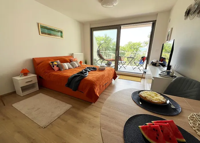 Cosy With Views
