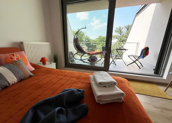 Cosy With Views *